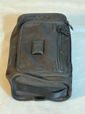 TUMI Black Ballistic Nylon Travel Toiletry Bag Dopp Kit Organizer